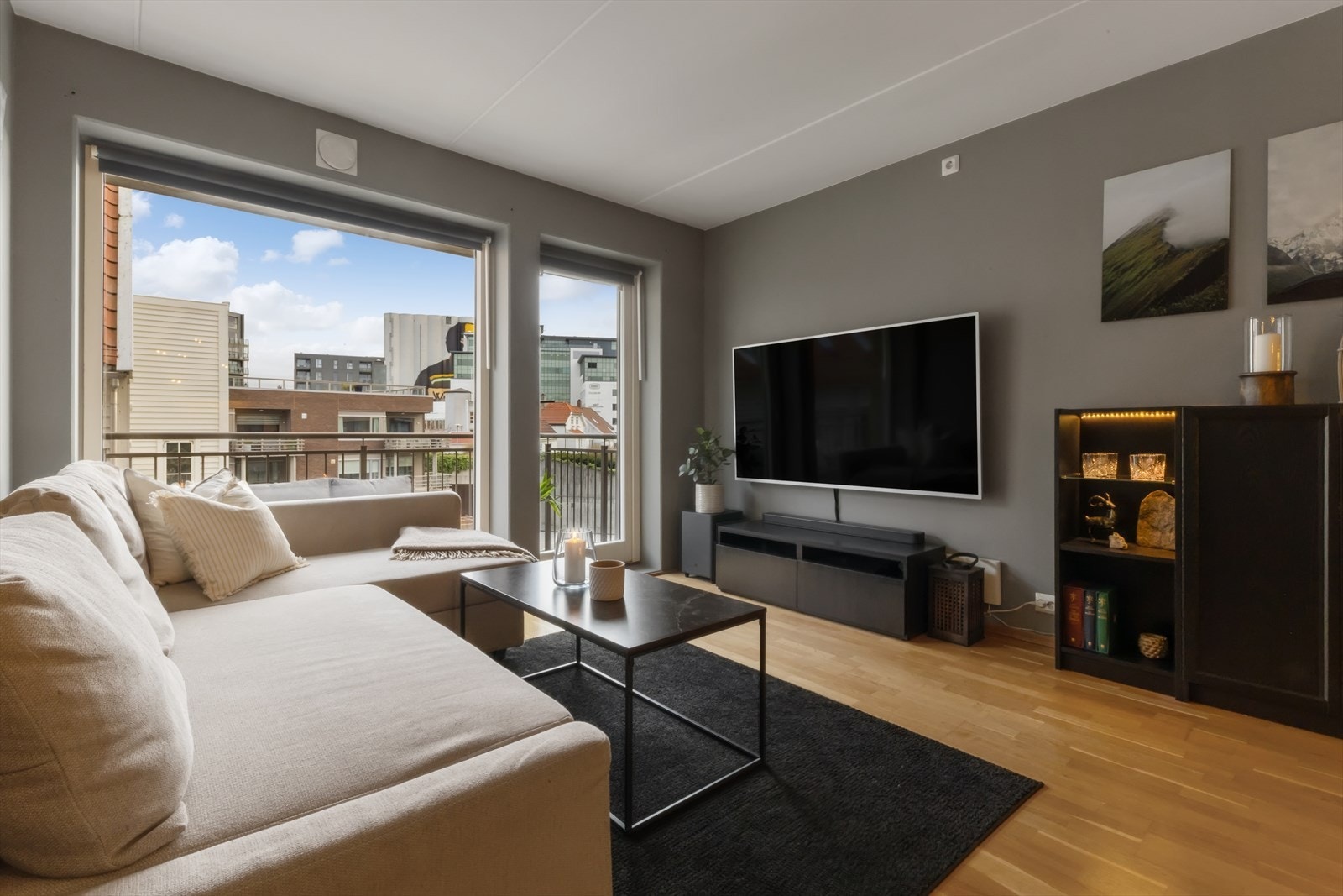 Basispakken "Altibox flex S" hvor selger kan velge mellom internett eller tv og internett er inkludert i månedlige felleskostnader. Galleribilde