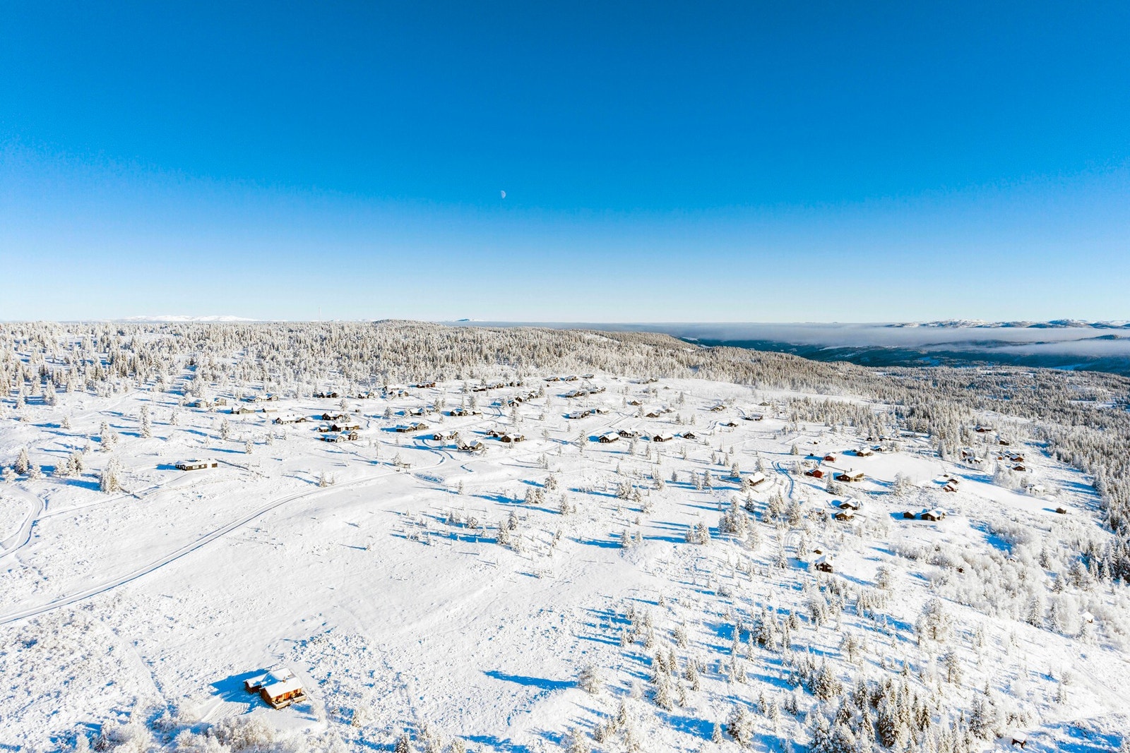 Muligheter for preparerte skiløyper, jakt og fiskemuligheter. Galleribilde