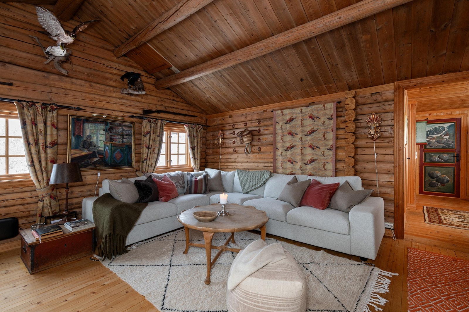 Plass til en romslig sofagruppe. Galleribilde