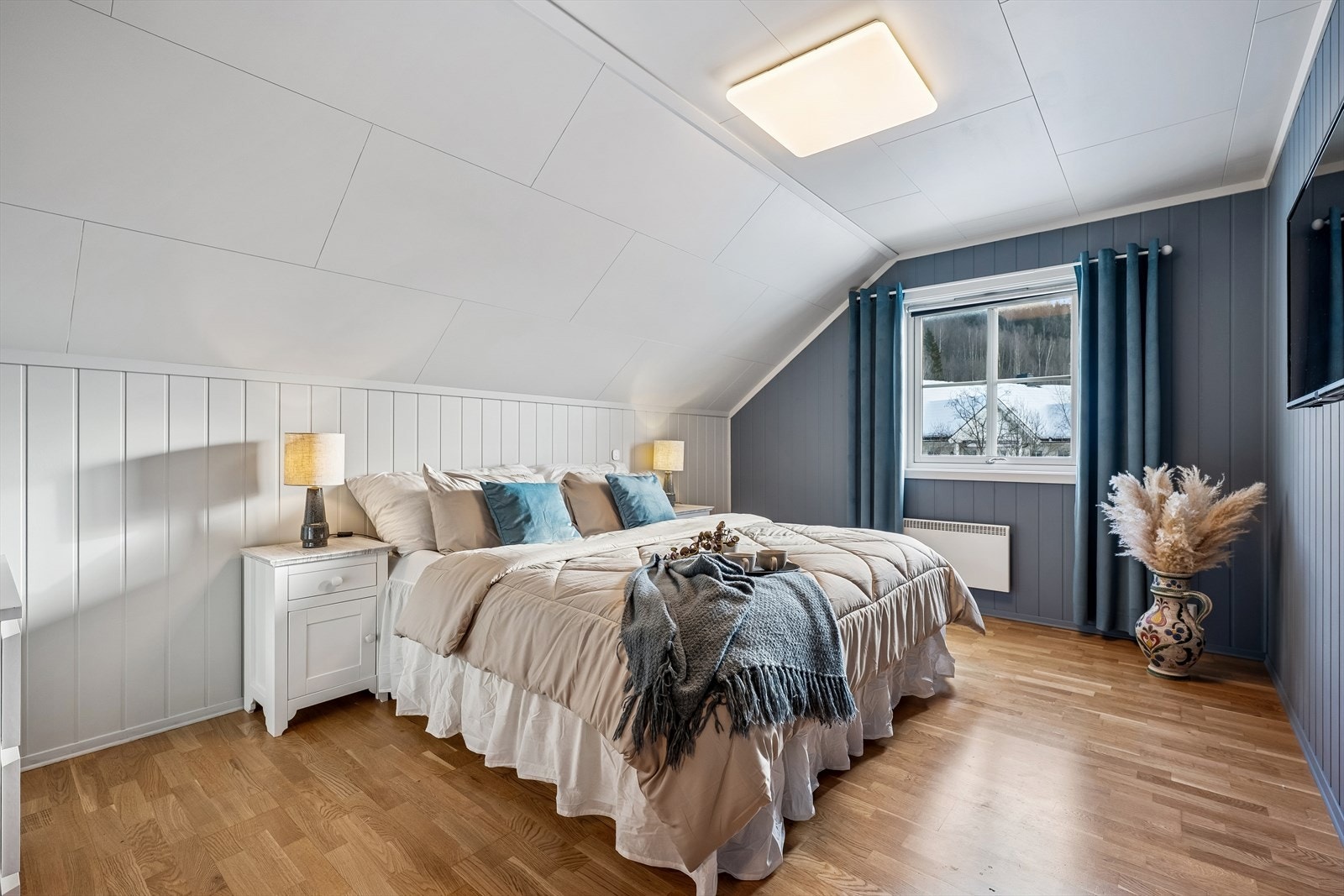 Rommene er lyse og egner seg godt som hovedsoverom, barnerom eller gjesterom. Galleribilde