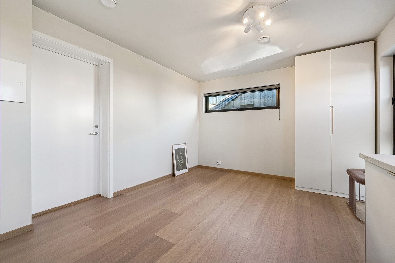 Stue/soverom Galleribilde