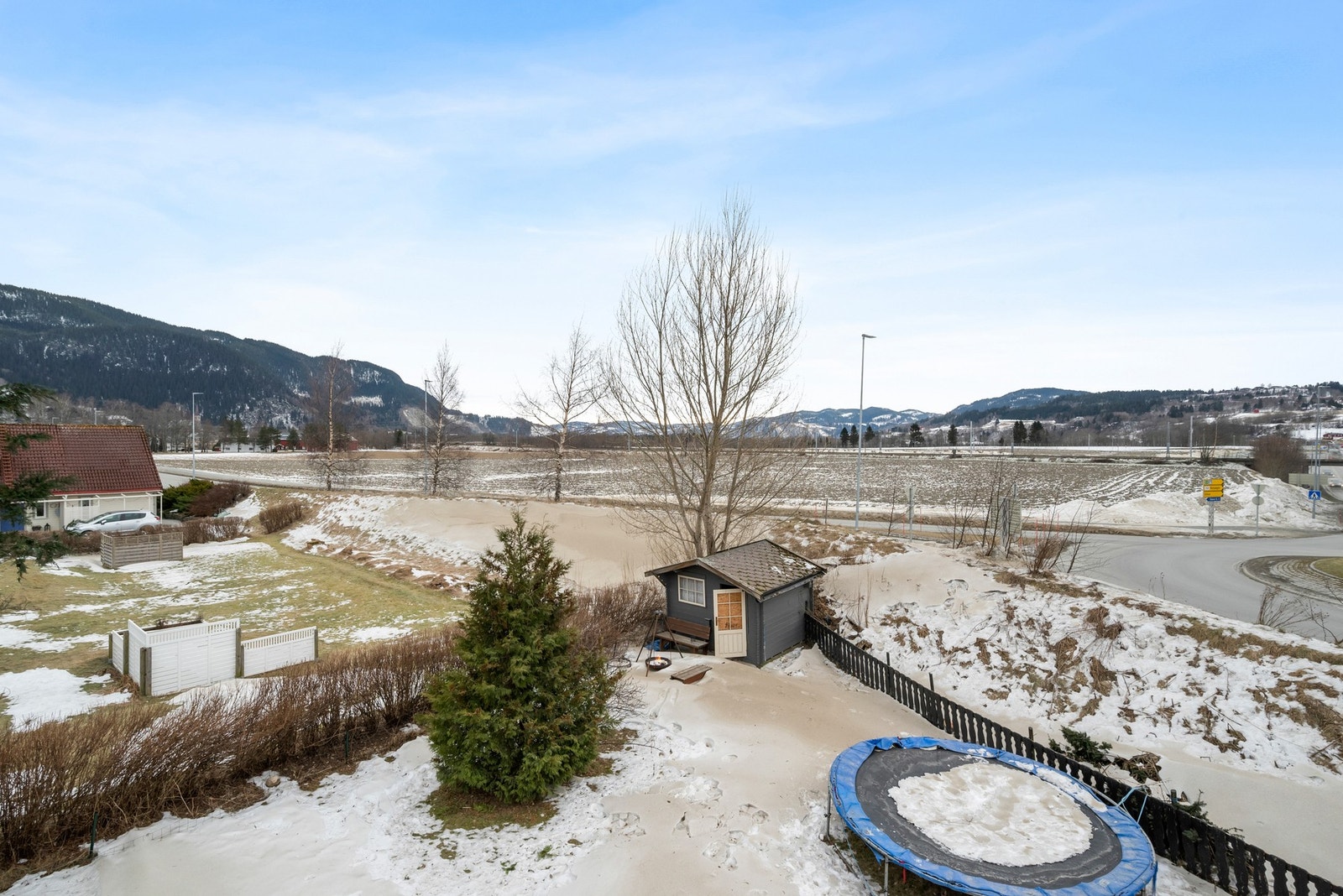 Eiendommen har en selveid tomt på 677m². Galleribilde