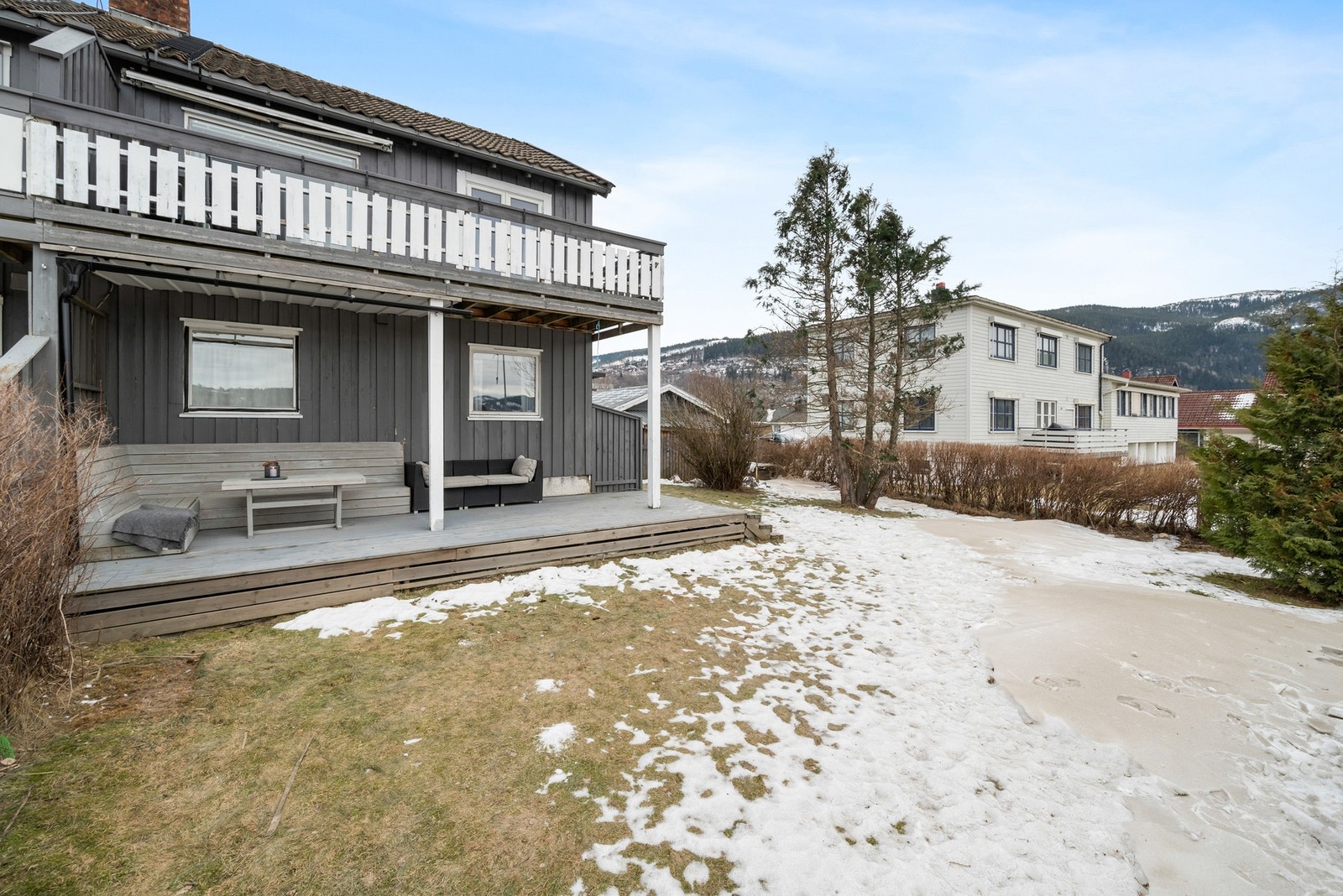 Terrassen er på 25m². Galleribilde