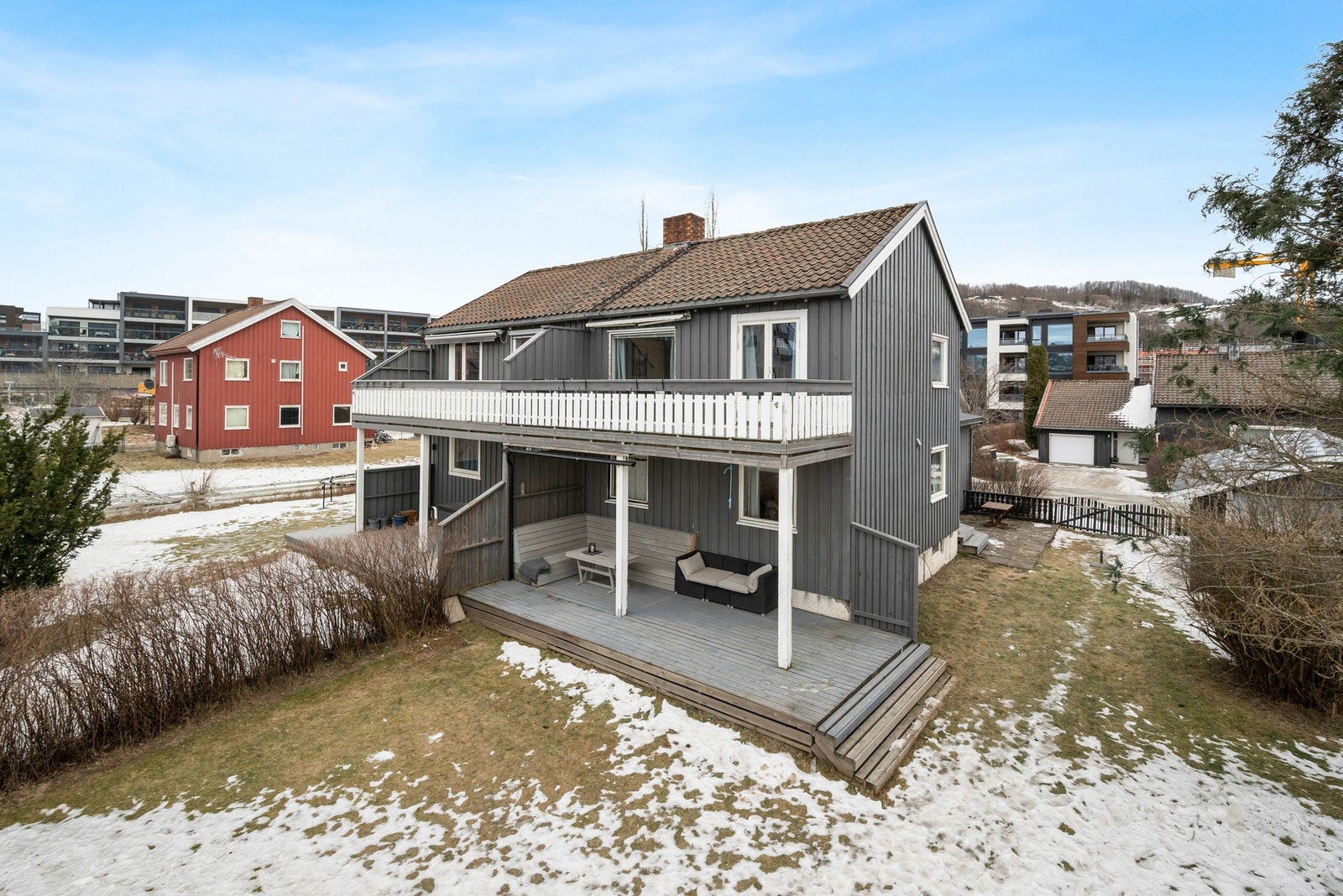 Aleksander Riseth ved Eiendomsmegler 1 har gleden av og presentere Pottenvegen 9. Galleribilde