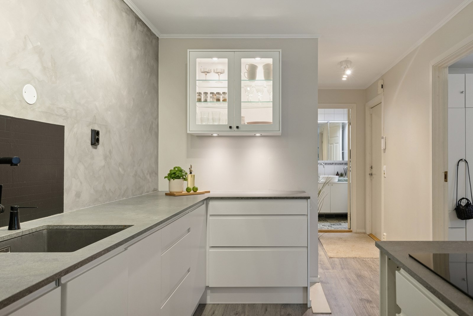 Kjøkkenet er nytt fra 2018, og har fått TG 1 fra takstmann. Galleribilde