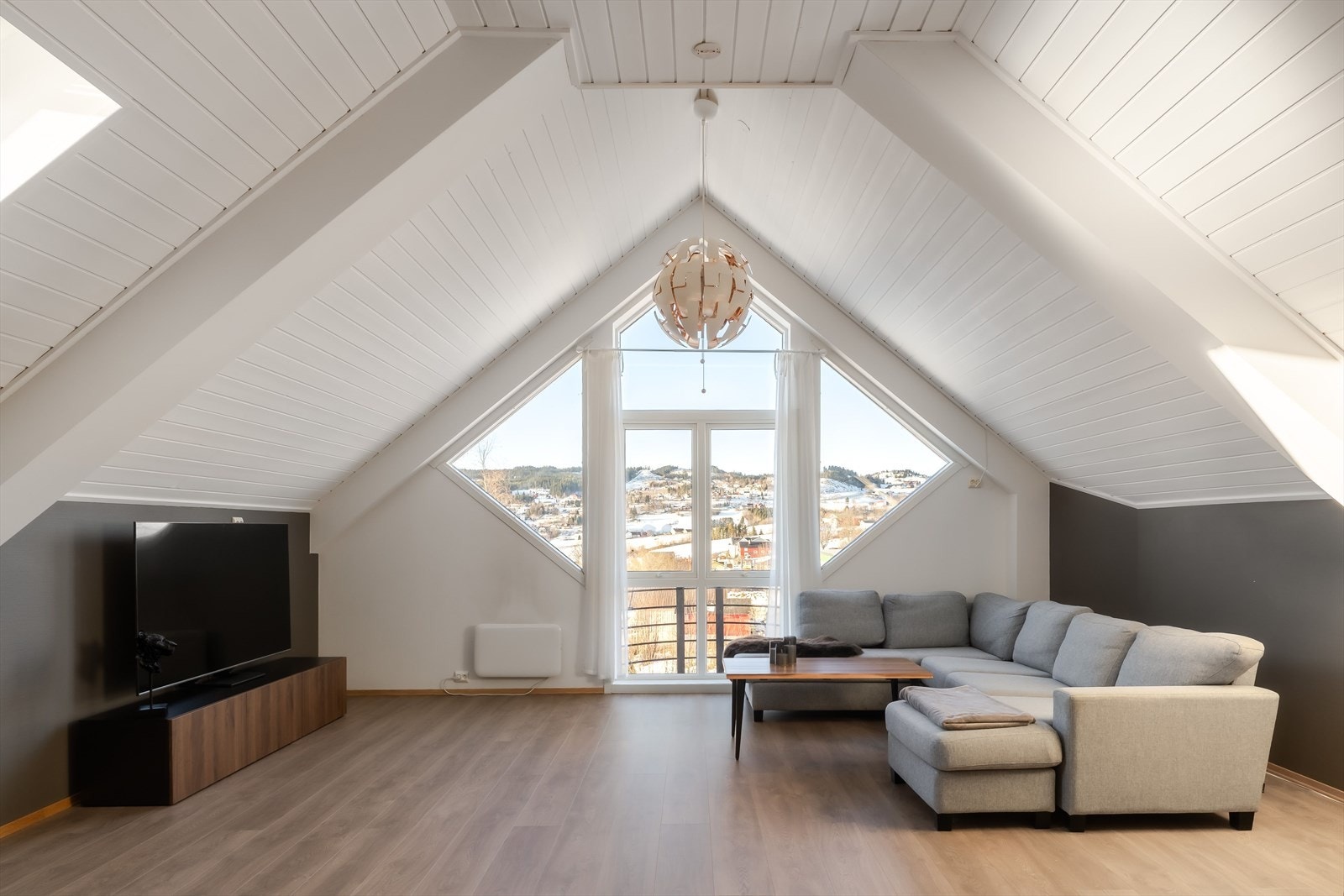 Velkommen til denne flotte leiligheten på Lundaveien 13! Foto: Vidar Alvik Grattis foto. Galleribilde