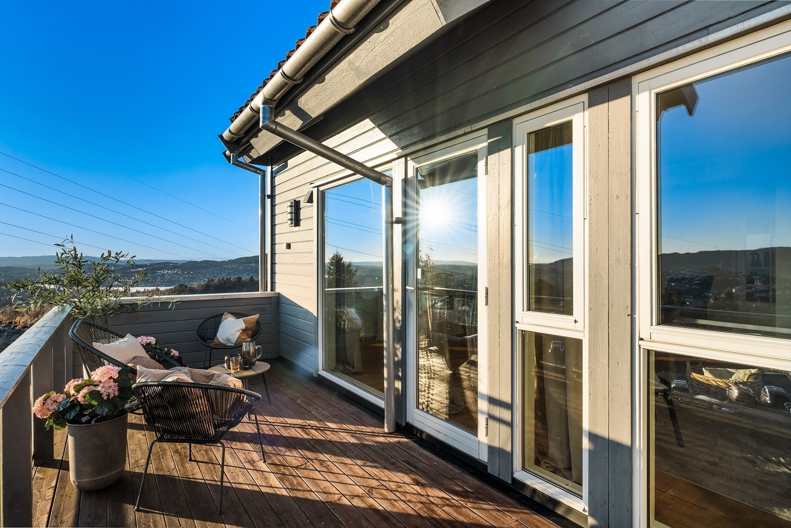 Alt er lagt til rette for hyggelige stunder utendørs! Galleribilde