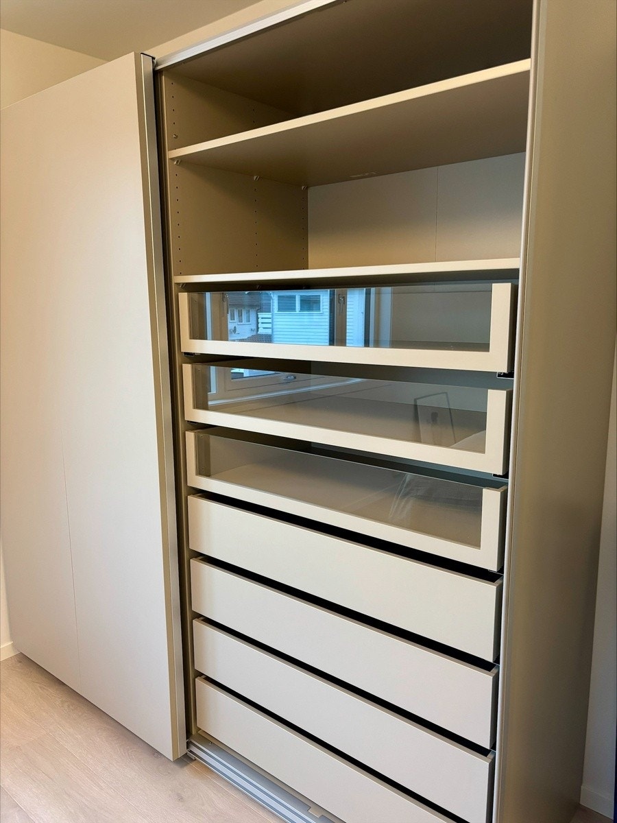 Garderobe sov 1 Galleribilde