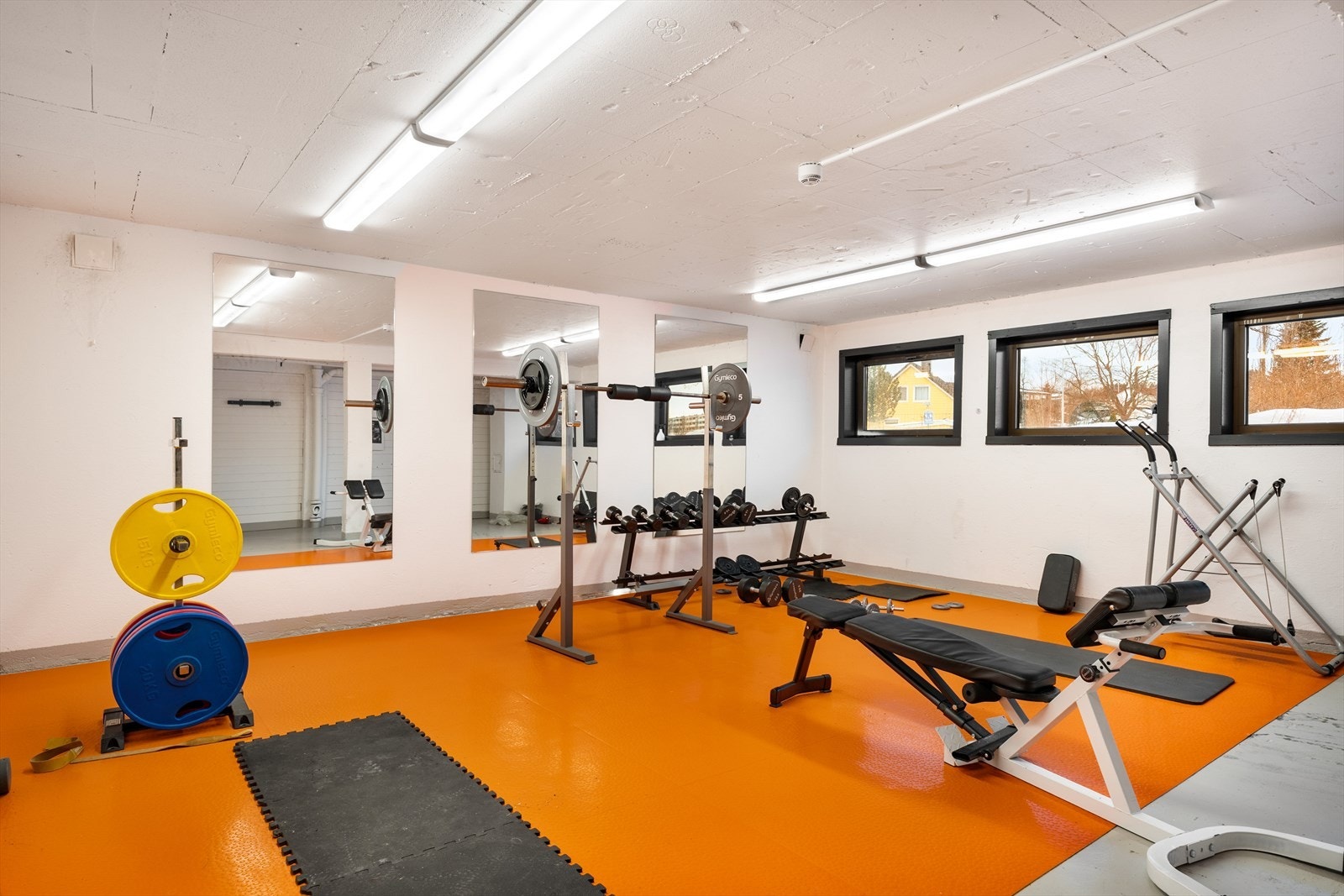 Borettslaget har felles treningsrom i kjellerareal. Galleribilde