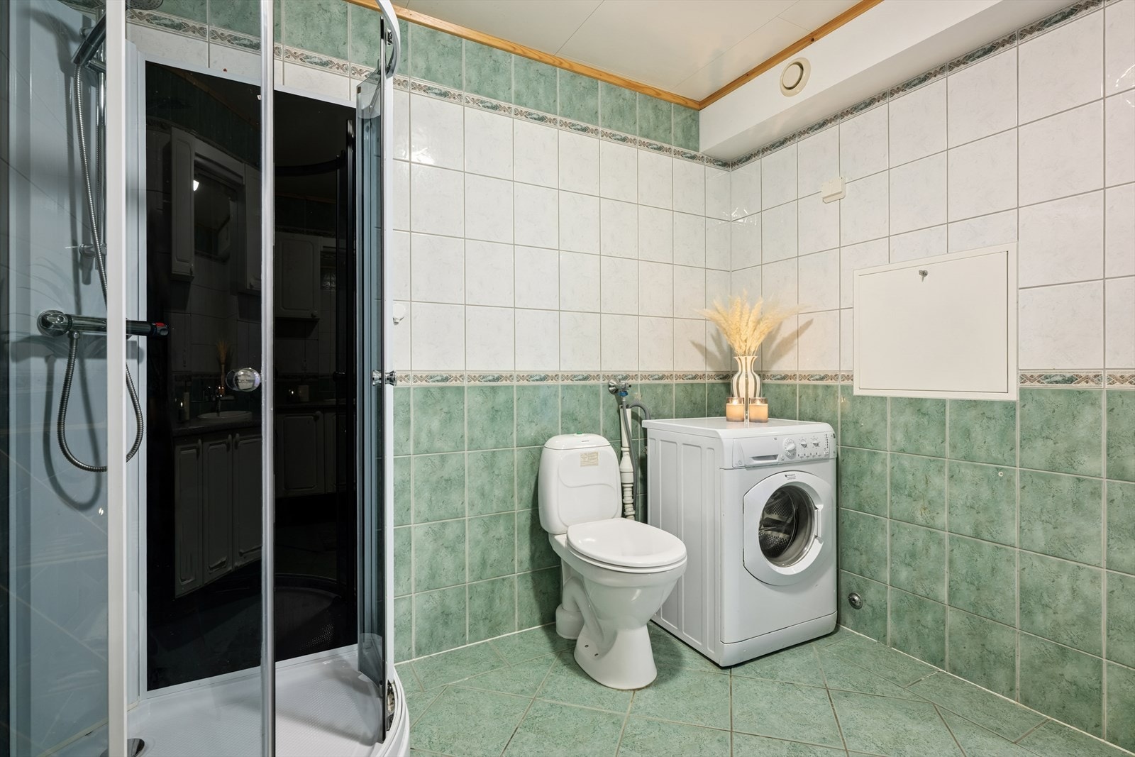 Badet har behagelige varmekabler i gulv. Galleribilde