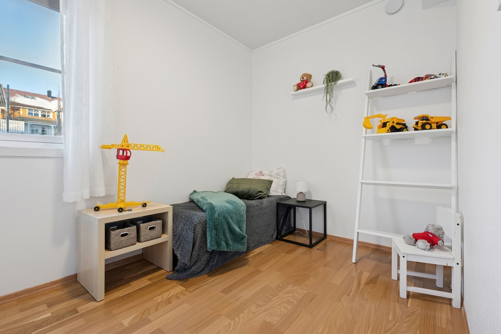 Soverom 3 er noe mindre, men fungerer utmerket som barnerom/gjesterom. Galleribilde