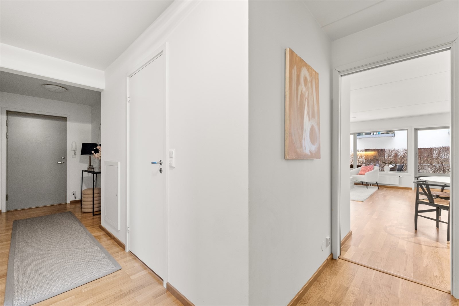 Fra gangen er det videre adkomst til baderommet. Galleribilde