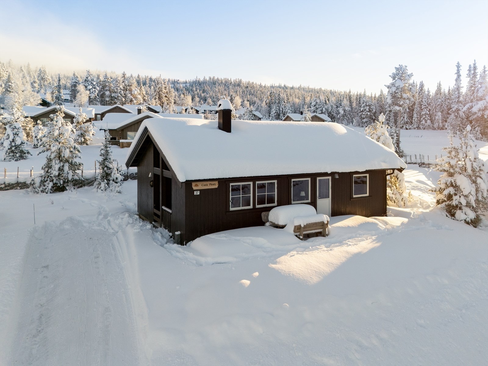 Eiendomsmegler 1 v/Anders Øium presenterer Blåbærvegen 37! Galleribilde