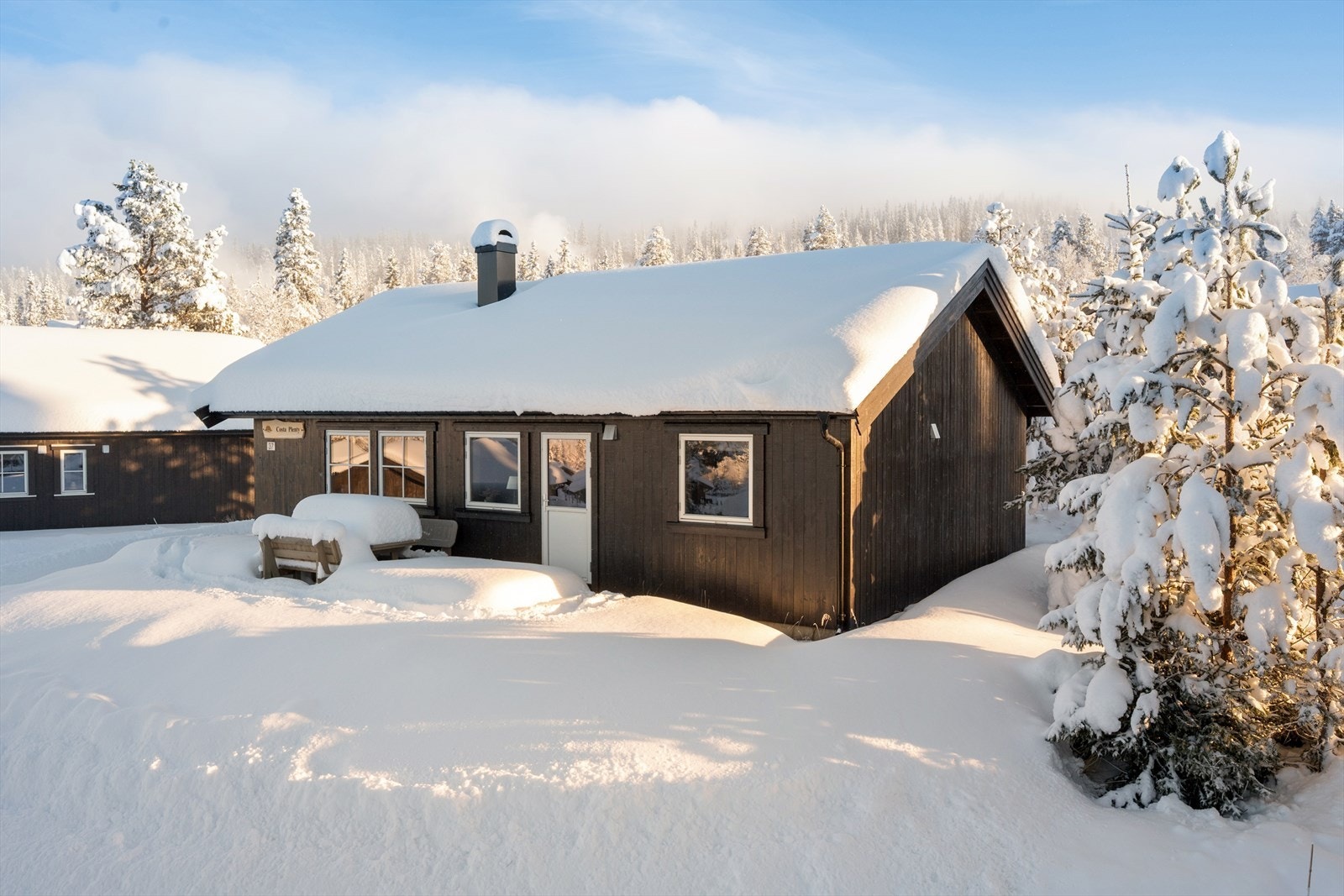 Utenfor stue er det tilgang til terrasse på ca 23 kvm. Galleribilde