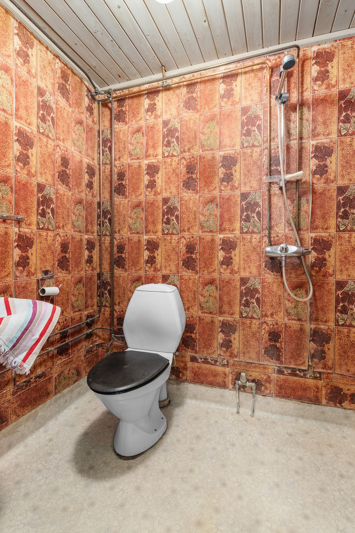 Bad i kjeller. Galleribilde