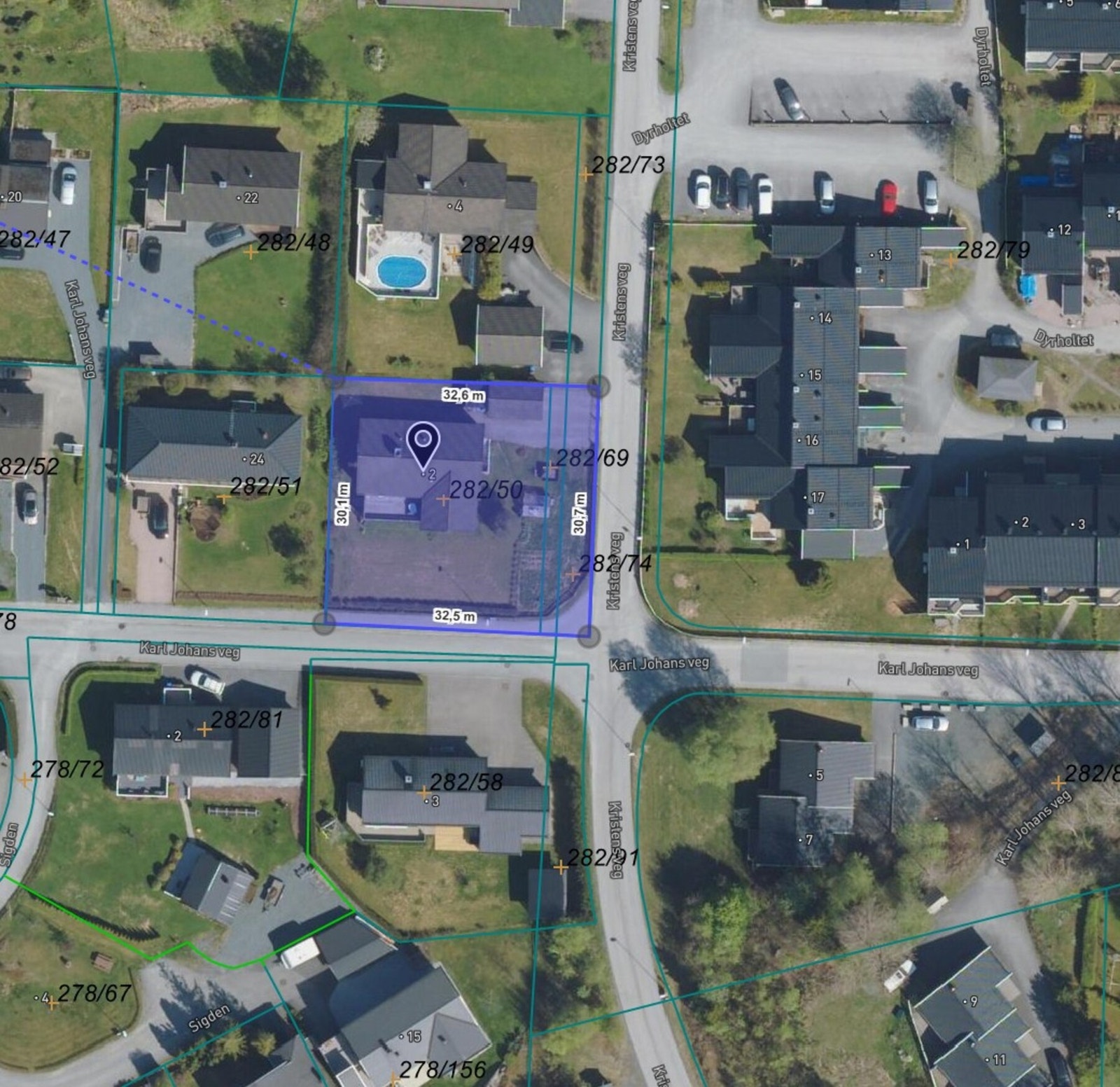 Oversikt over tomta. Nesten 1000 kvm med flat tomt. Galleribilde