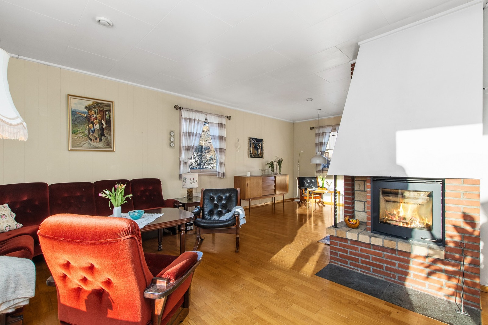 Stue. Ny peis innsats. Galleribilde