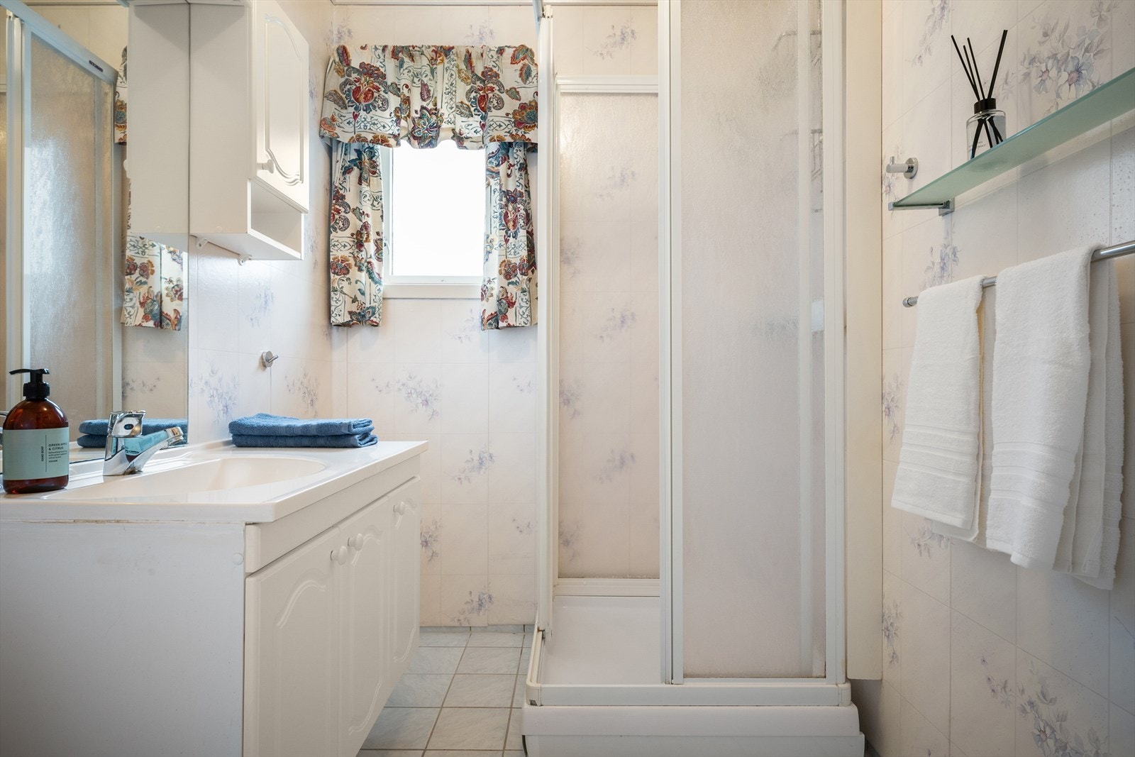 Hovedetasjen - Bad Galleribilde