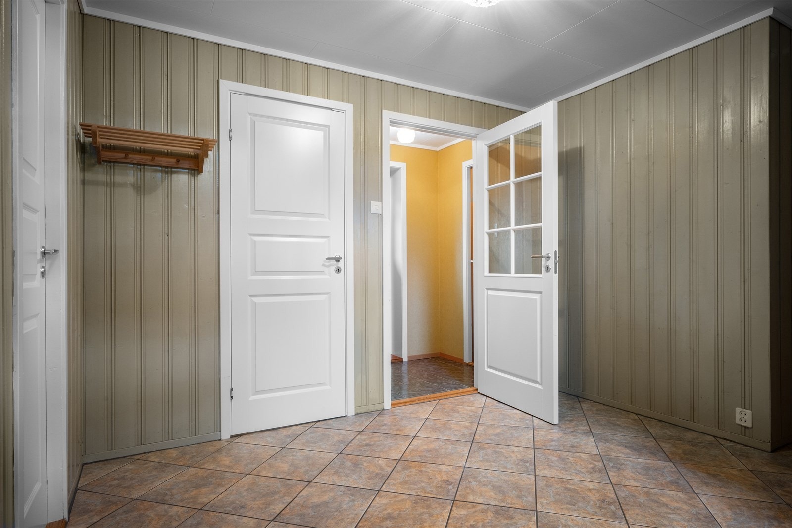 Kjeller - Gang Galleribilde