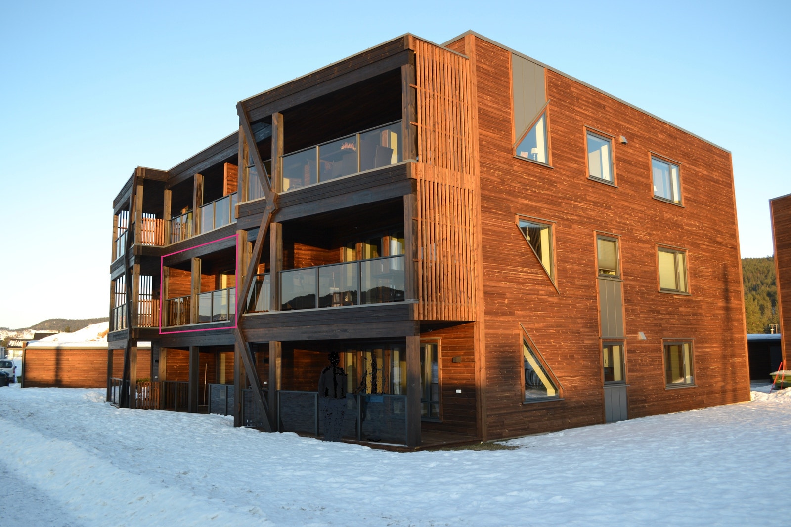 2-roms leilighet i 2. etasje med stor balkong Galleribilde