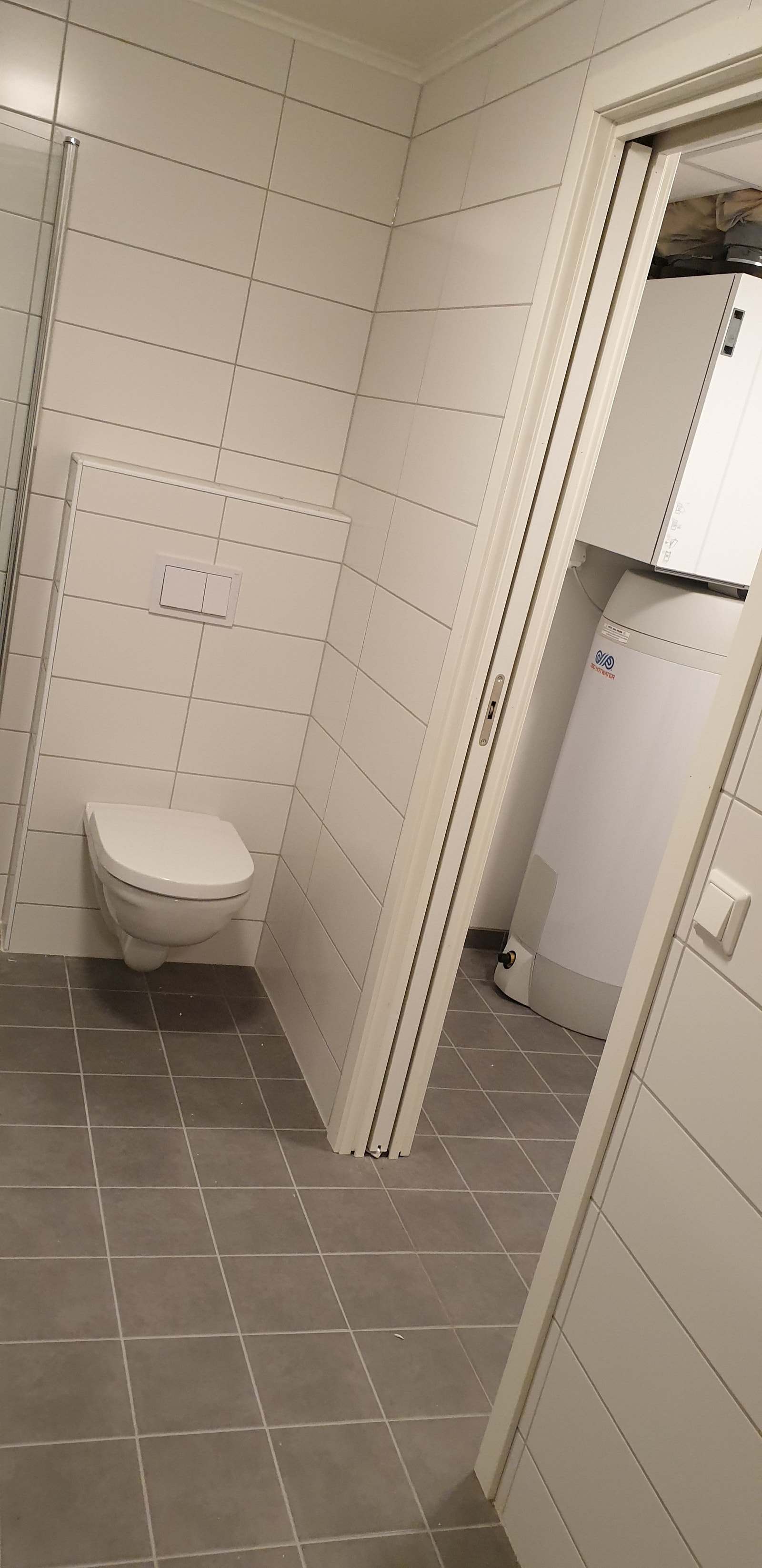 Vaskerom/bod med inngang fra badet. Galleribilde