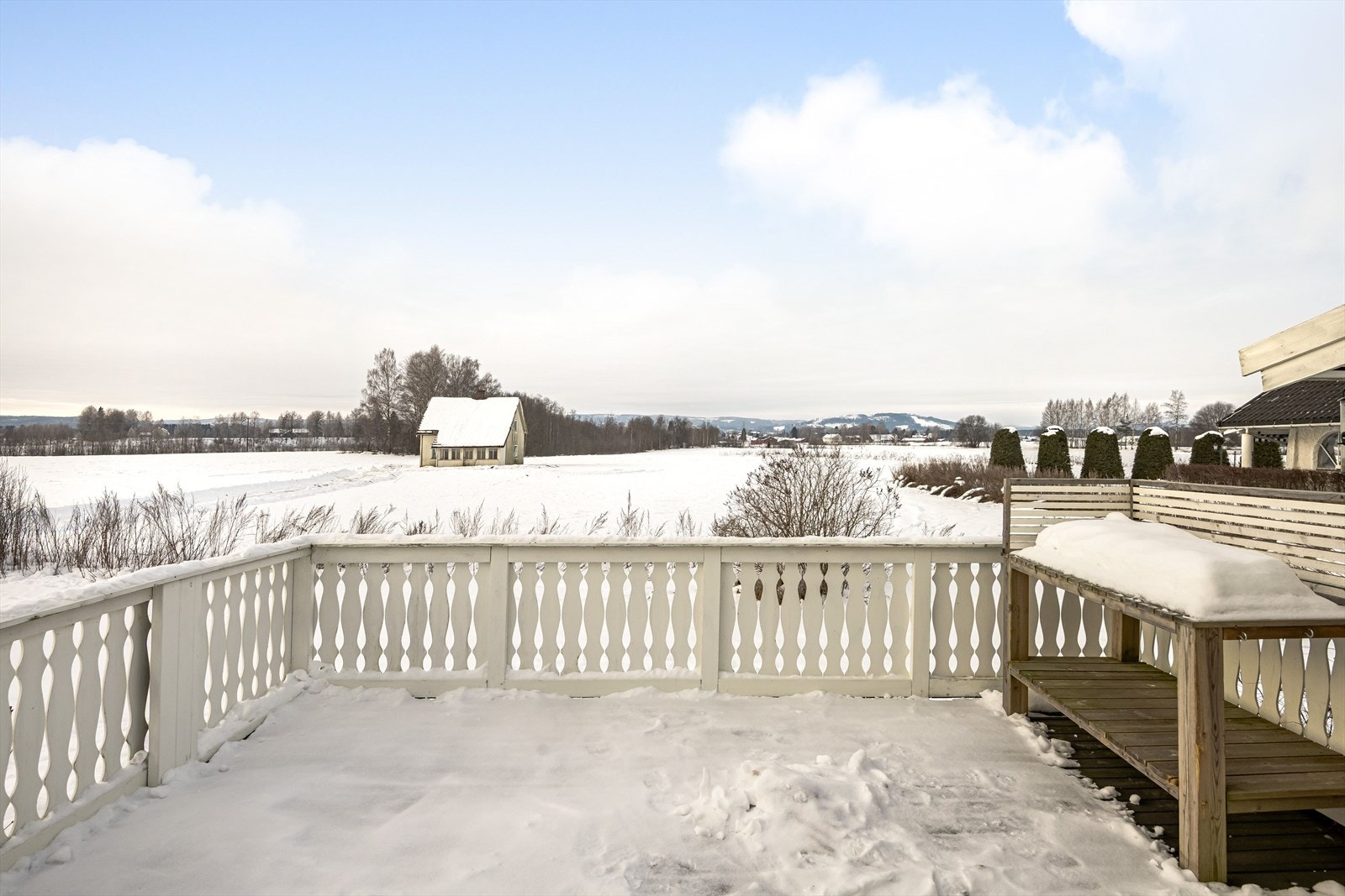 Her kan du nyte landlige omgivelser og kjenne solen varme på fine sommerdager. Galleribilde