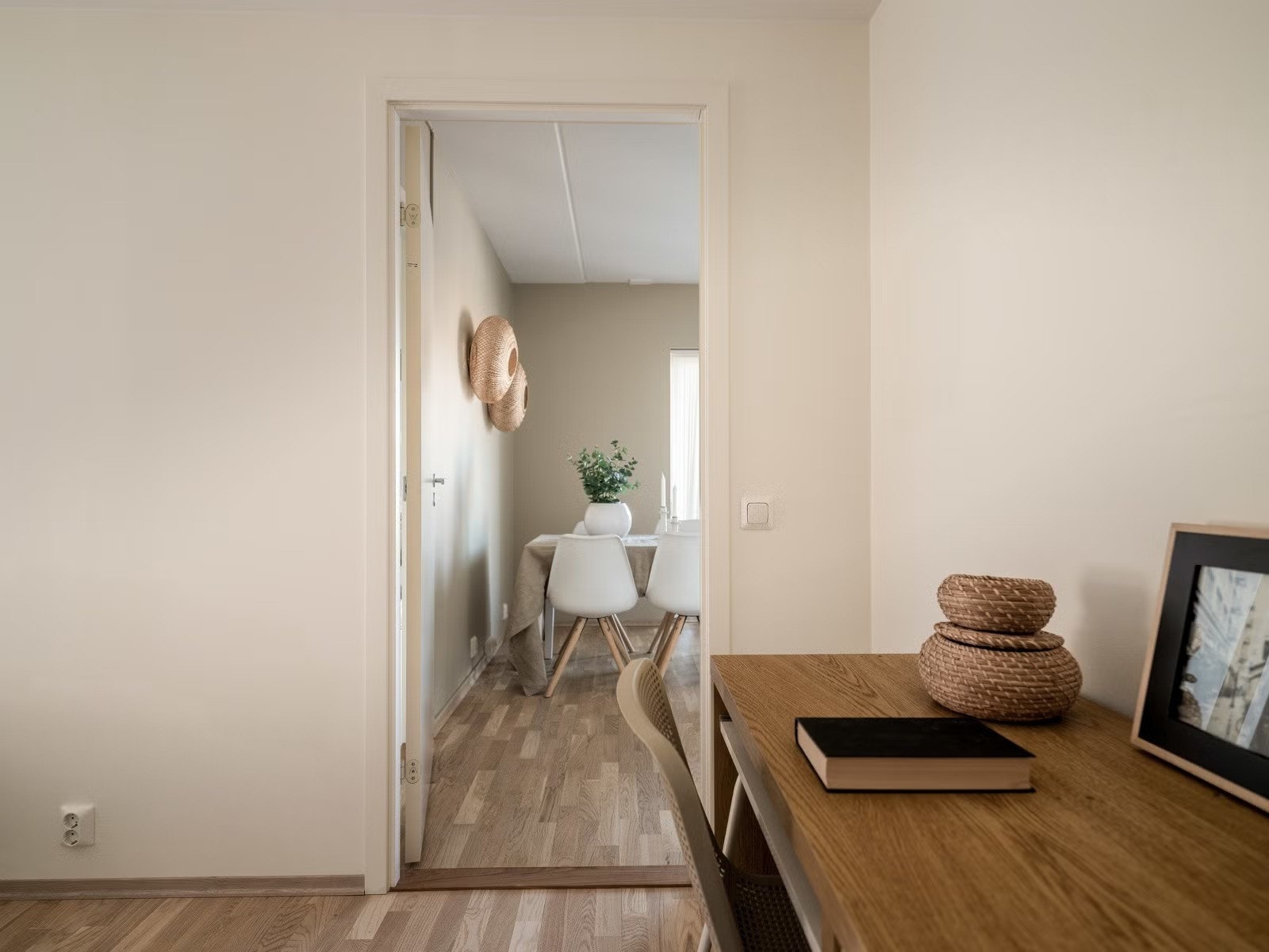 Her også er det fin plass til skrivepult! Galleribilde