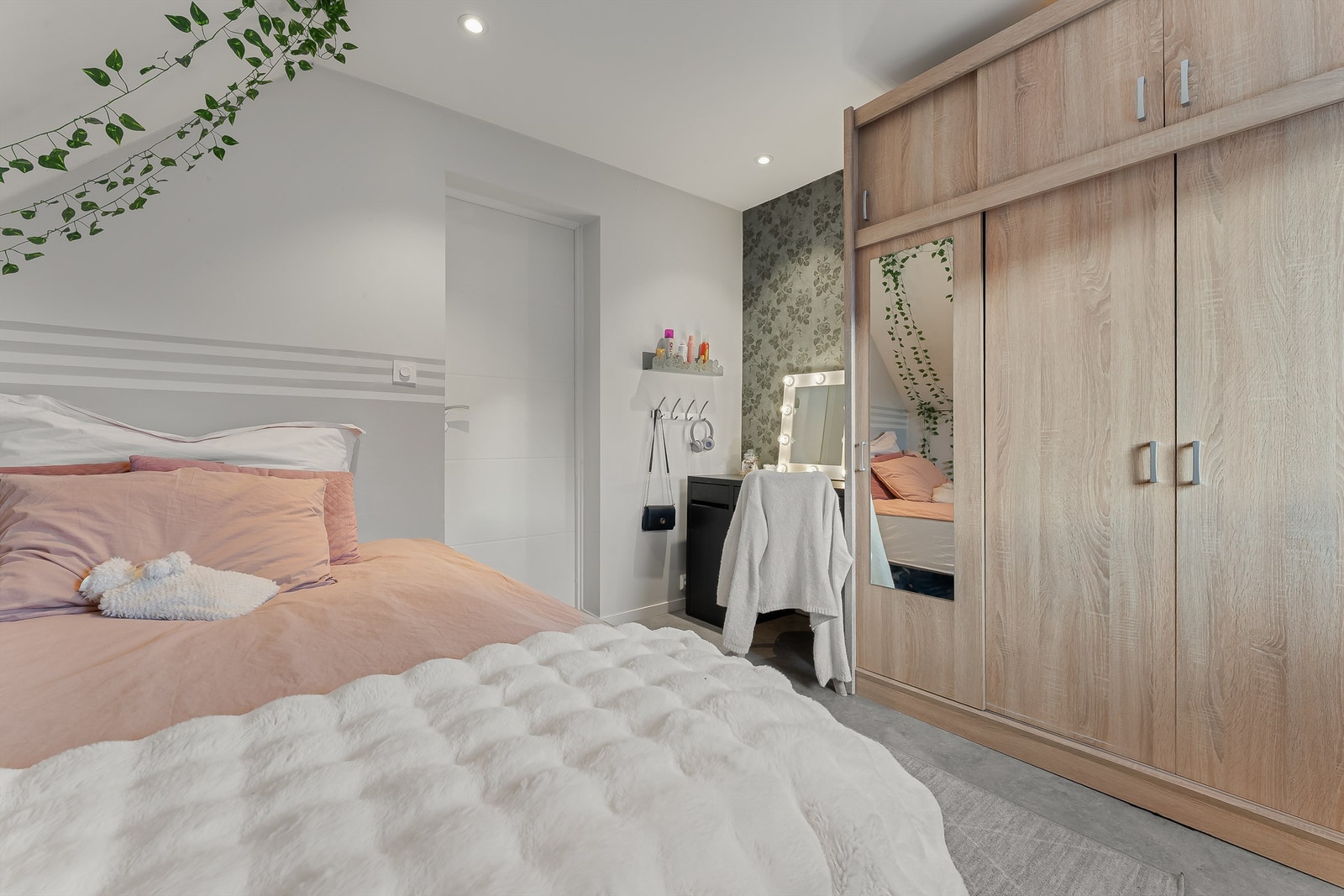 Soverom1 på loft Galleribilde