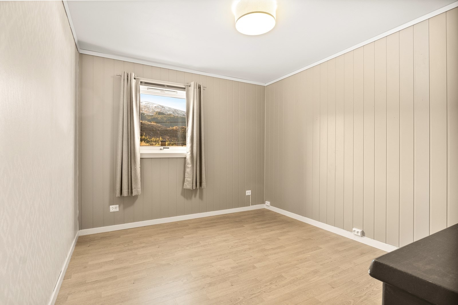 Det andre rommet holder 10,1m² og kan innredes til TV-stue eller annet ønskelig. Galleribilde