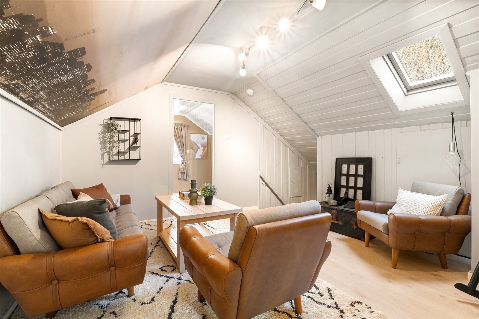 Loftet har et areal på 31m² og er delt inn i tre rom. Galleribilde