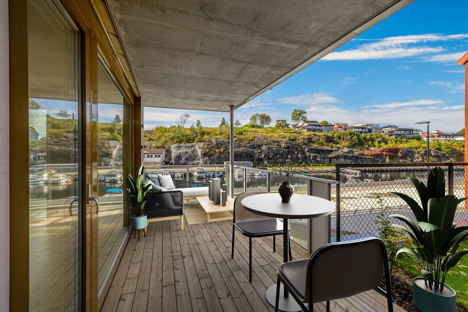 Leiligheten vender mot nordvest og har en kombinasjon av balkong og terrasse. Galleribilde