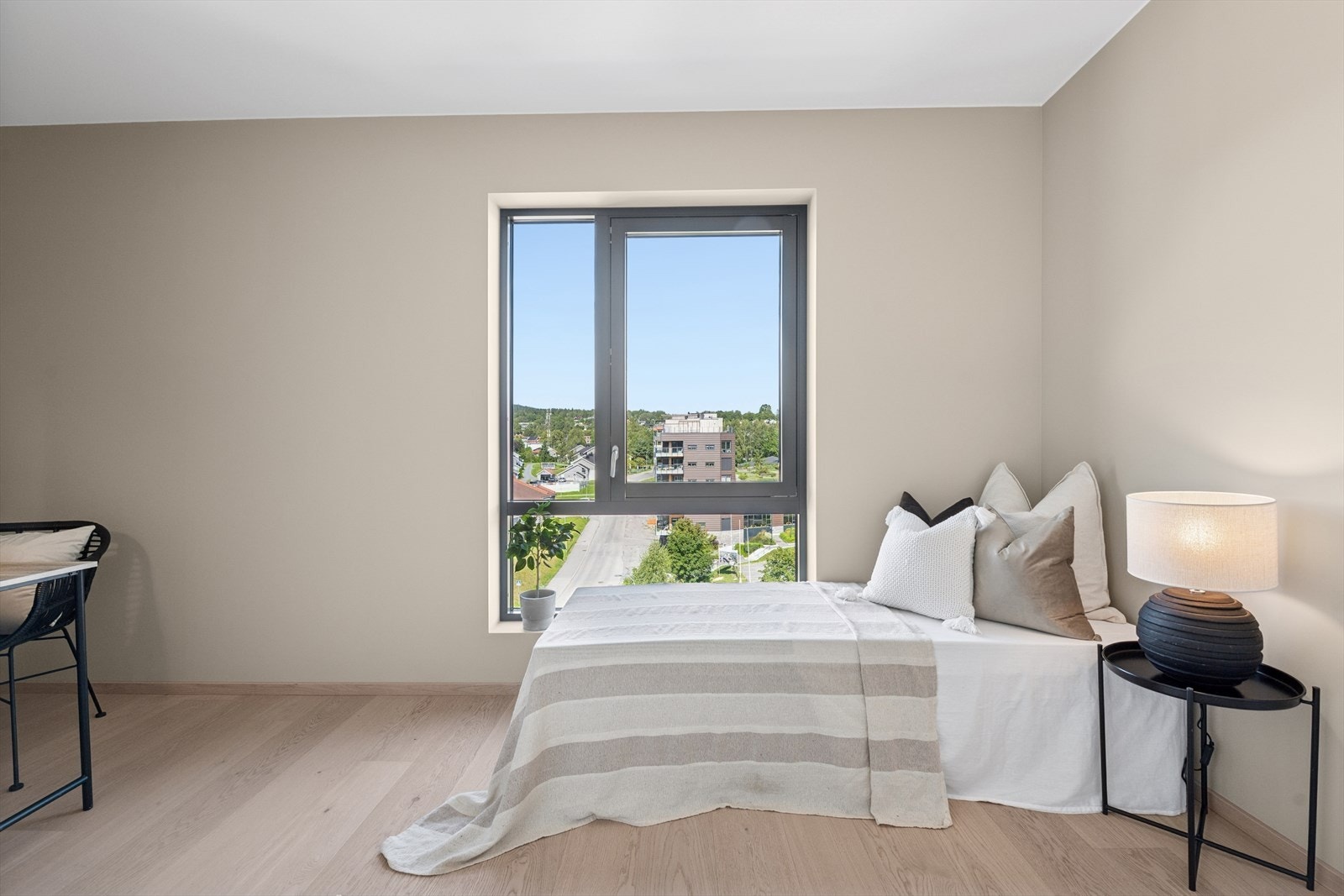 Romslig soverom 3 Galleribilde