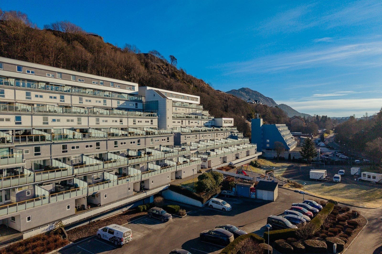 Fast parkeringsplass i felles garasje. Galleribilde