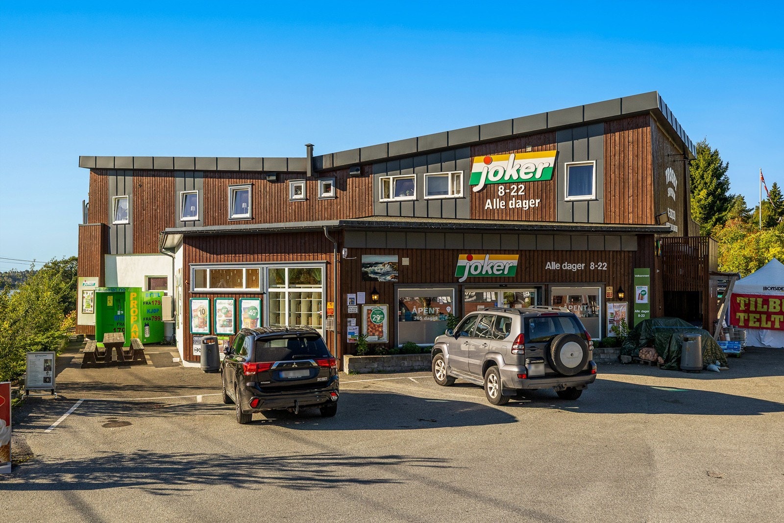 Dagligvarehandelen kan enkelt gjøres på den lokale Joker-butikken. Galleribilde