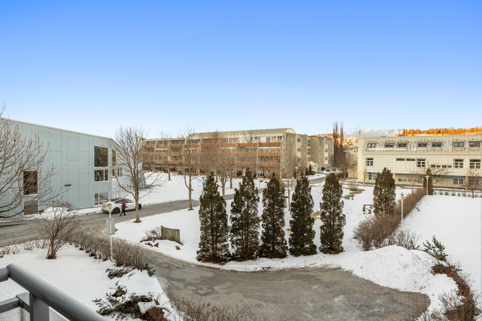 Fra balkongen er det utsikt over fellesområdet! Galleribilde
