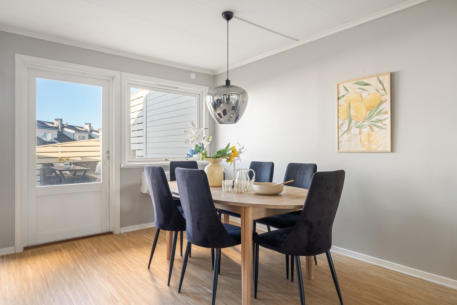 Her kan du samle familie og venner til et hyggelig måltid! Galleribilde