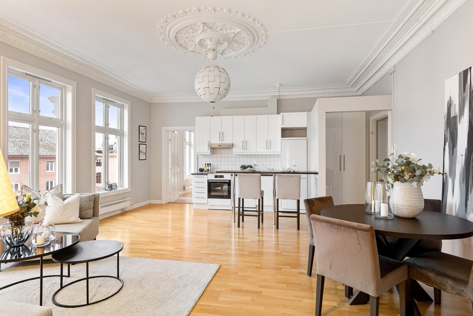 En lys og klassisk leilighet i et attraktivt område på Uranienborg. Galleribilde