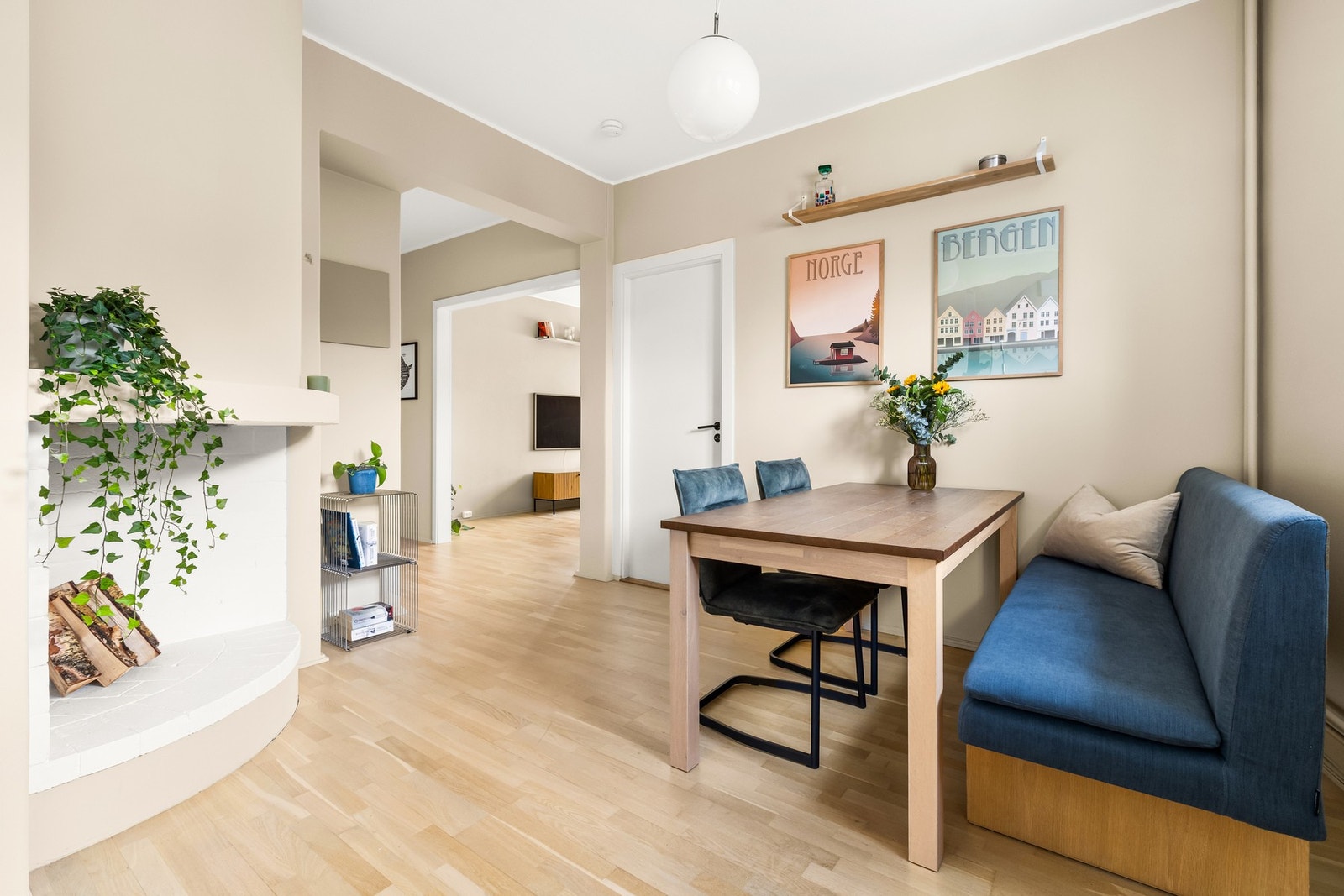 Leiligheten har peis. Kontroll av piper er utført uten avvik i regi av boligselskapet i 2025 Galleribilde