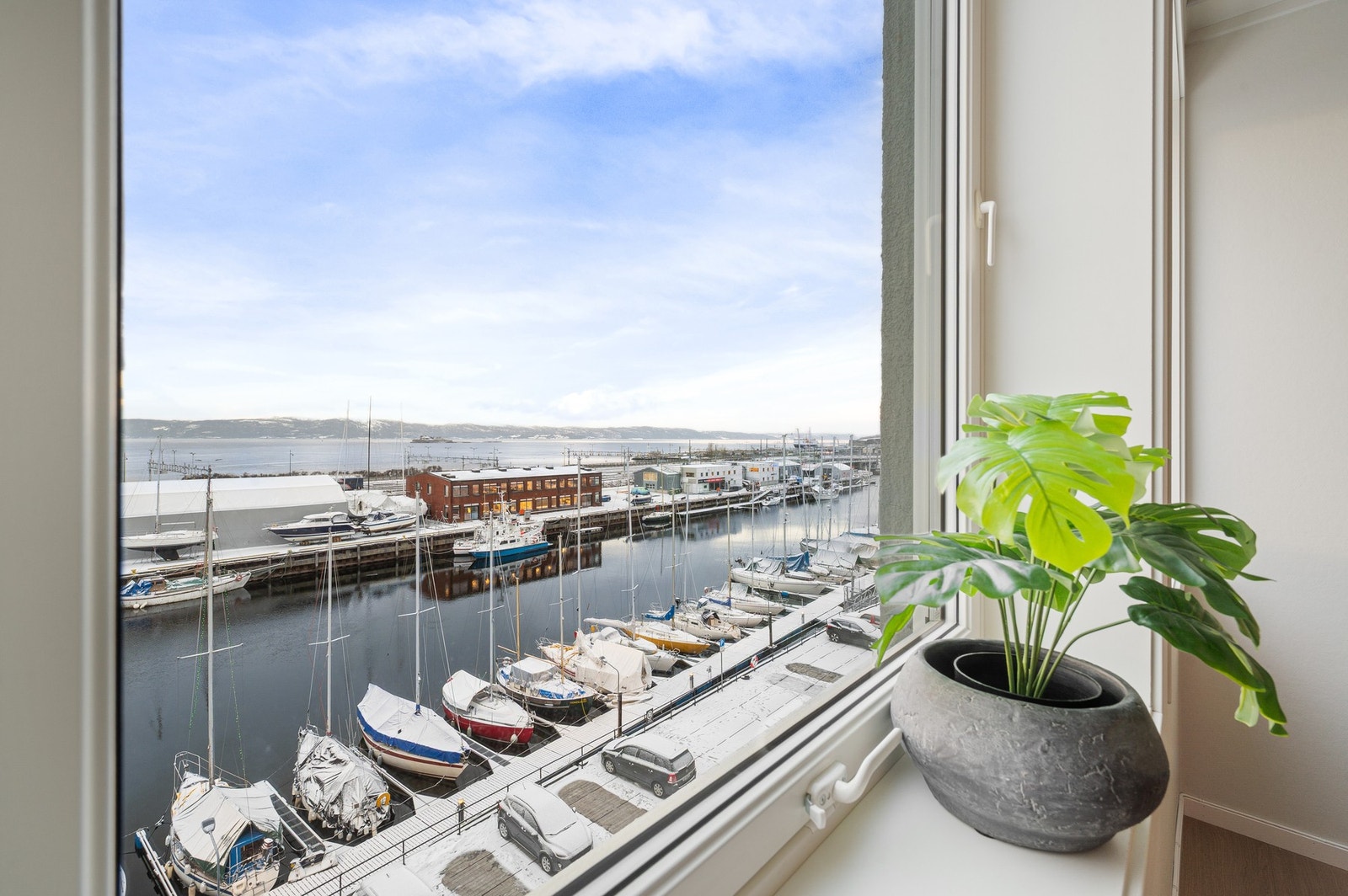 Vinduer fra 2017 som isolerer godt, også på de kaldeste dagene. Galleribilde