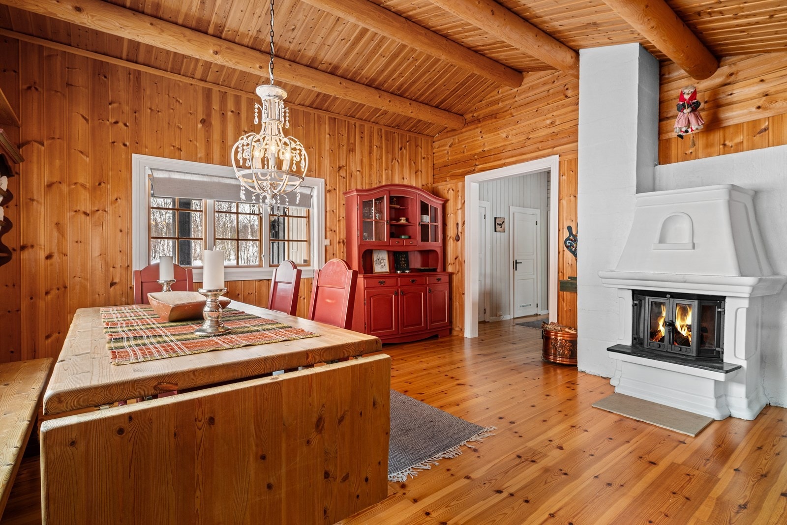 Spisestue. Galleribilde