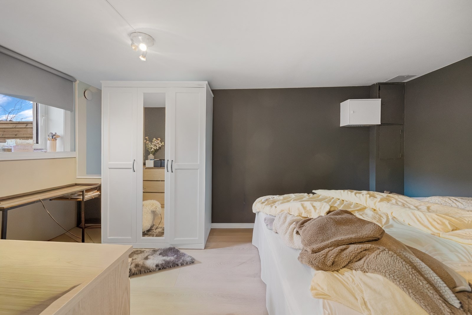 Innredet rom underetasje. Galleribilde