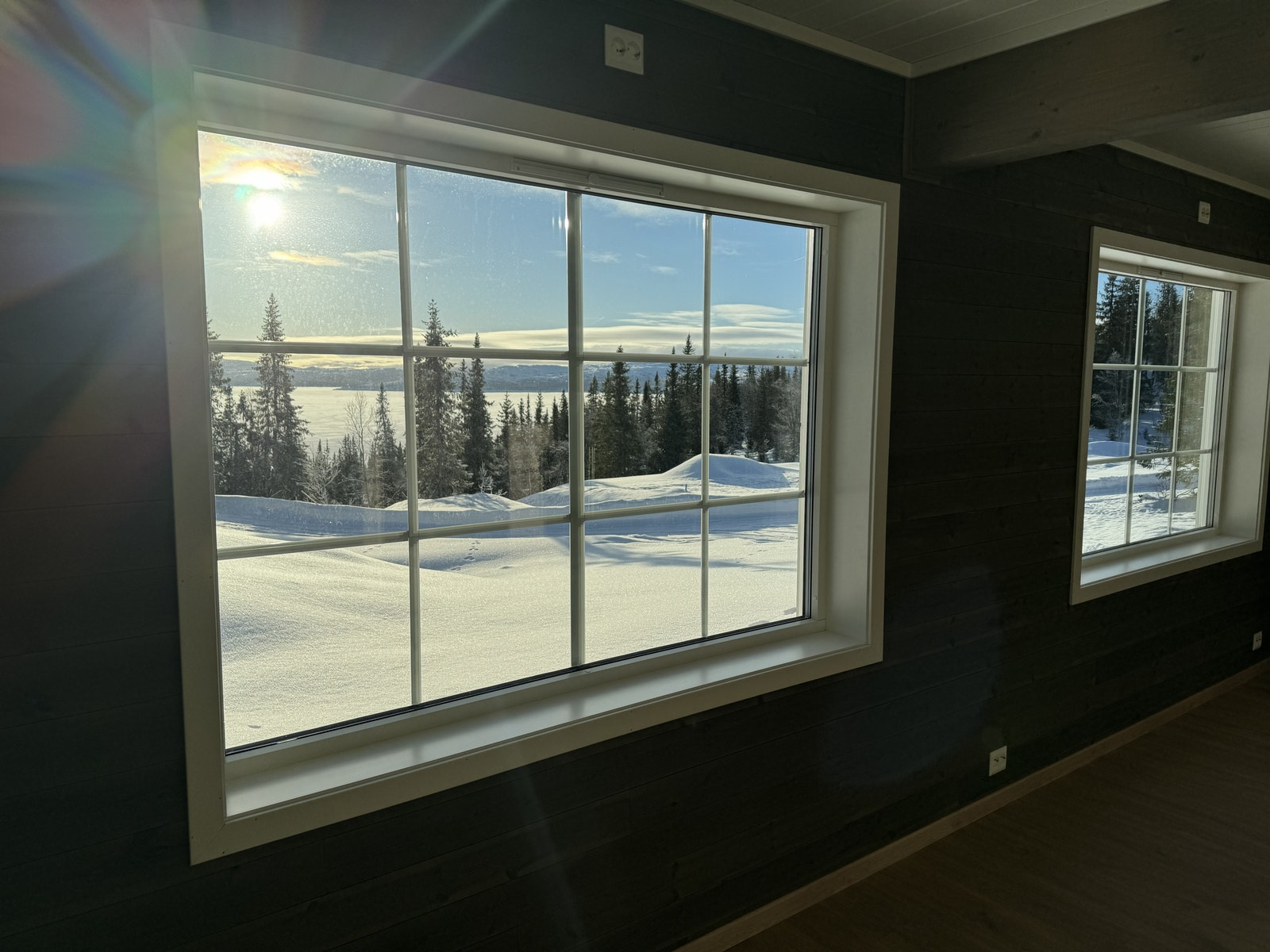 Flott utsikt fra stuevindu Galleribilde