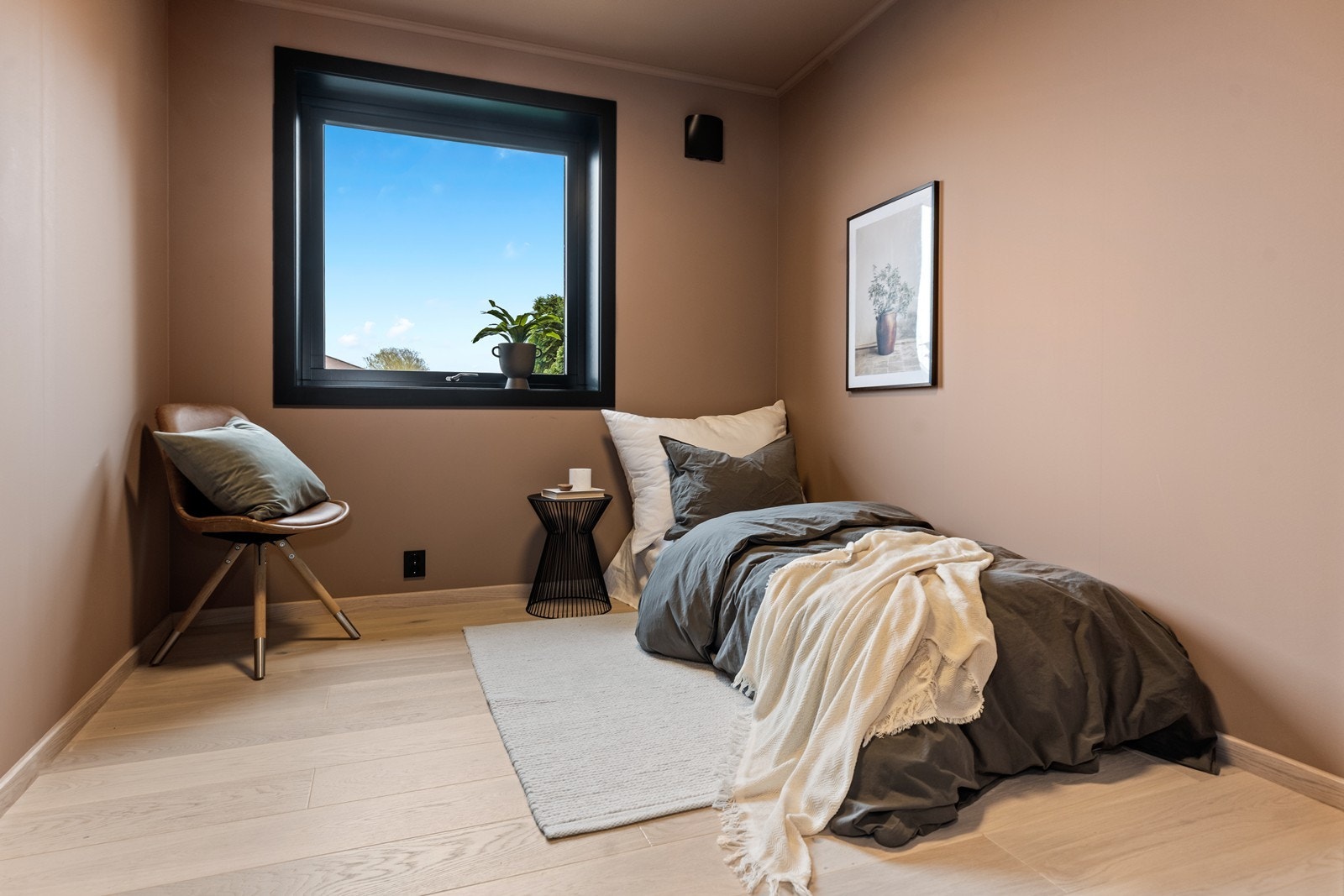 Soverom 1 av 3 i 1.etg. Galleribilde