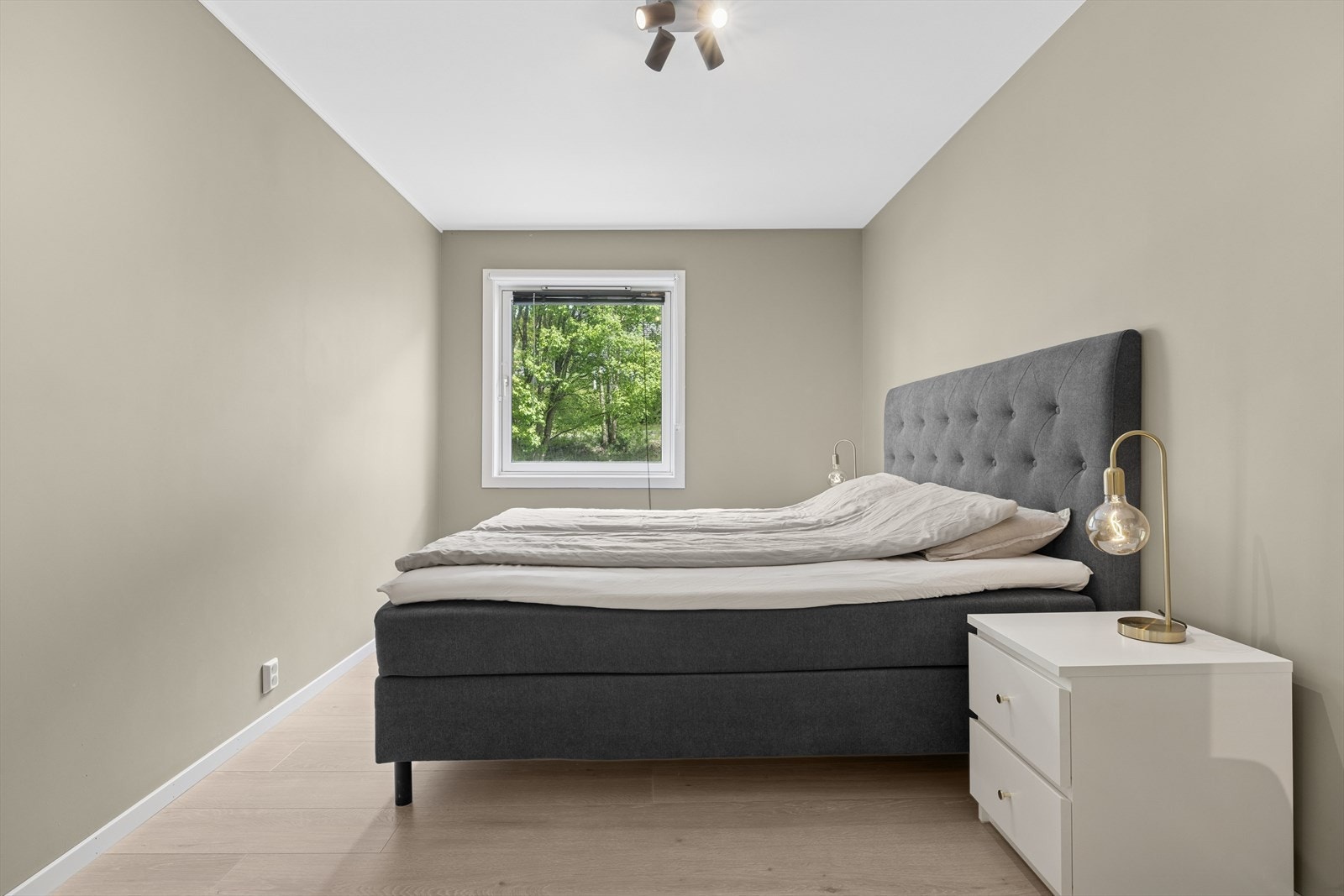 Soverom I Galleribilde