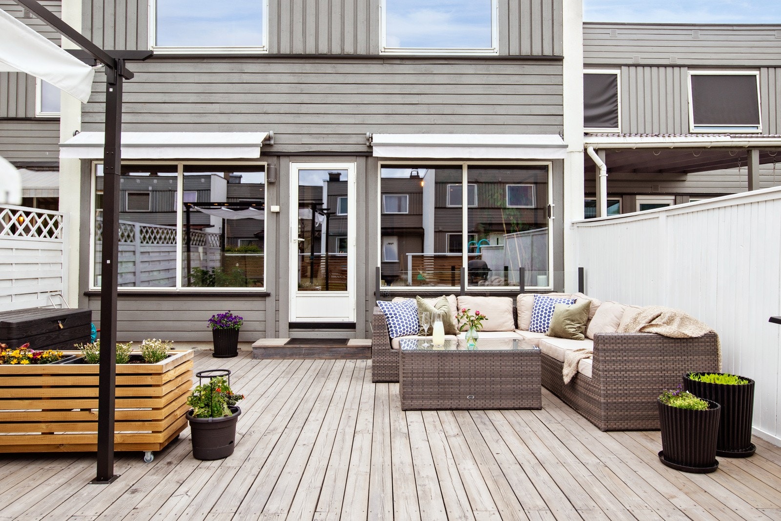 Gode solforhold kan nytes på markterrassen. Galleribilde