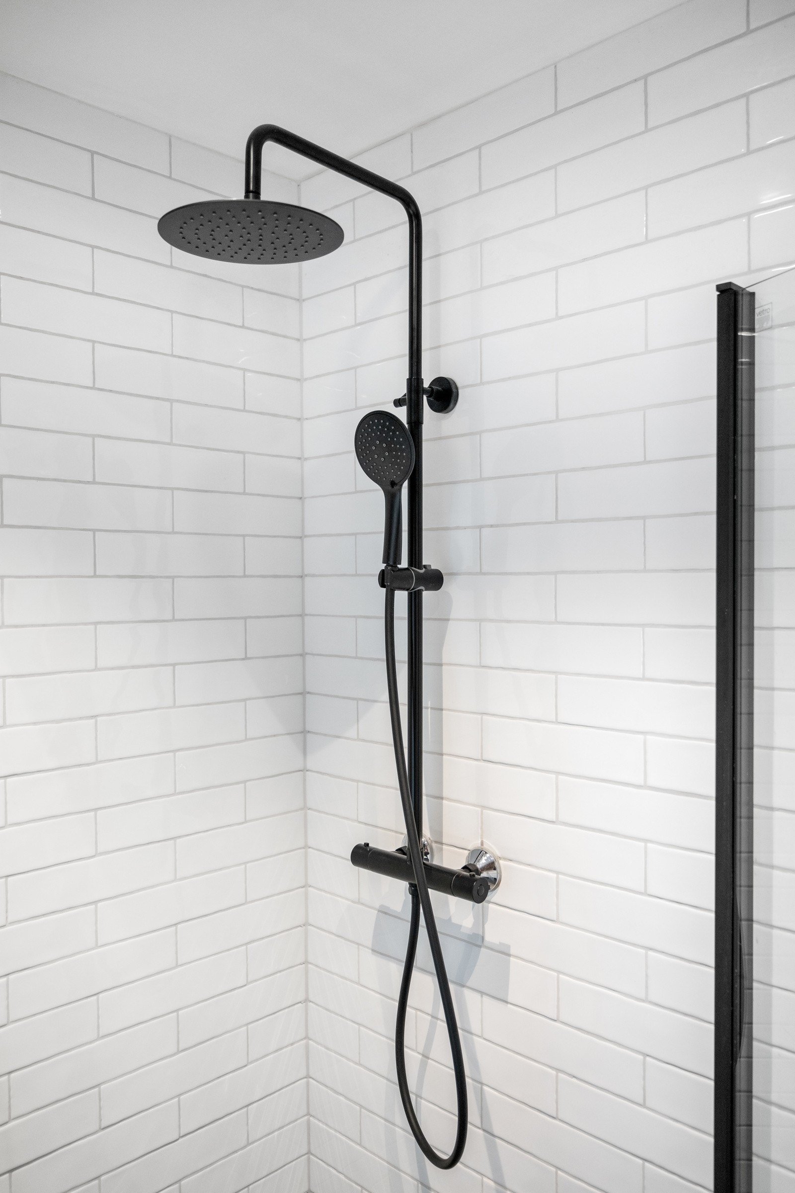 Regnfallsdusj. Galleribilde