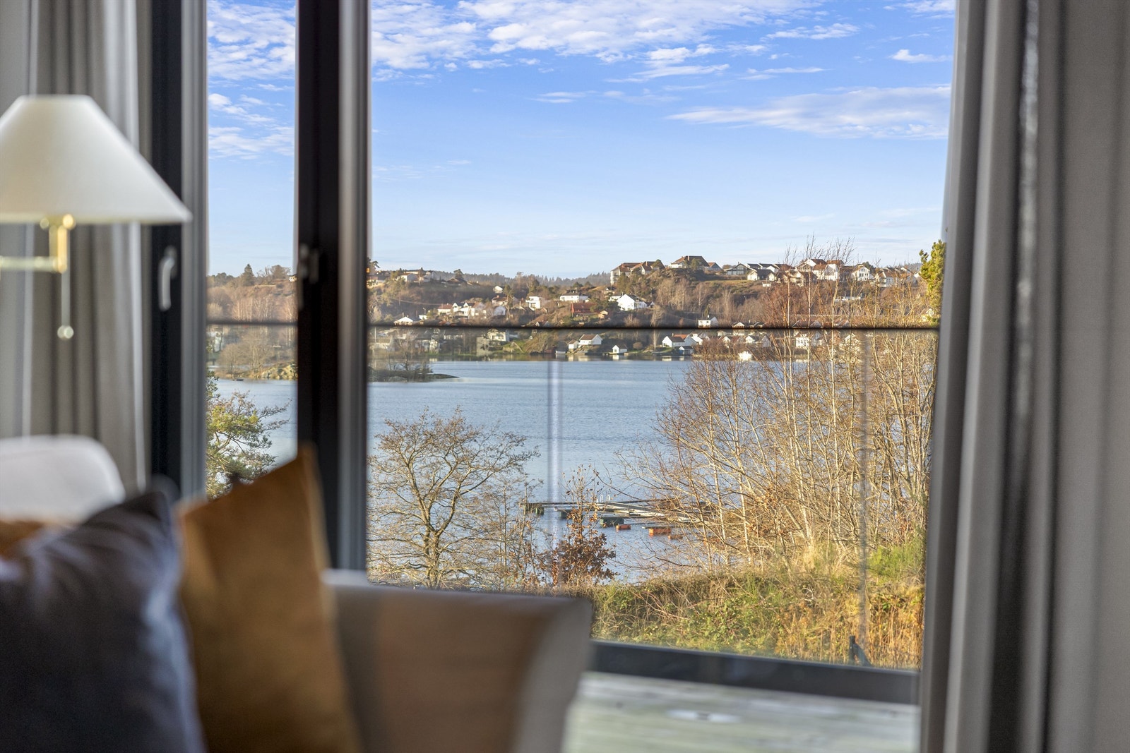 Utsikt fra stue. Galleribilde