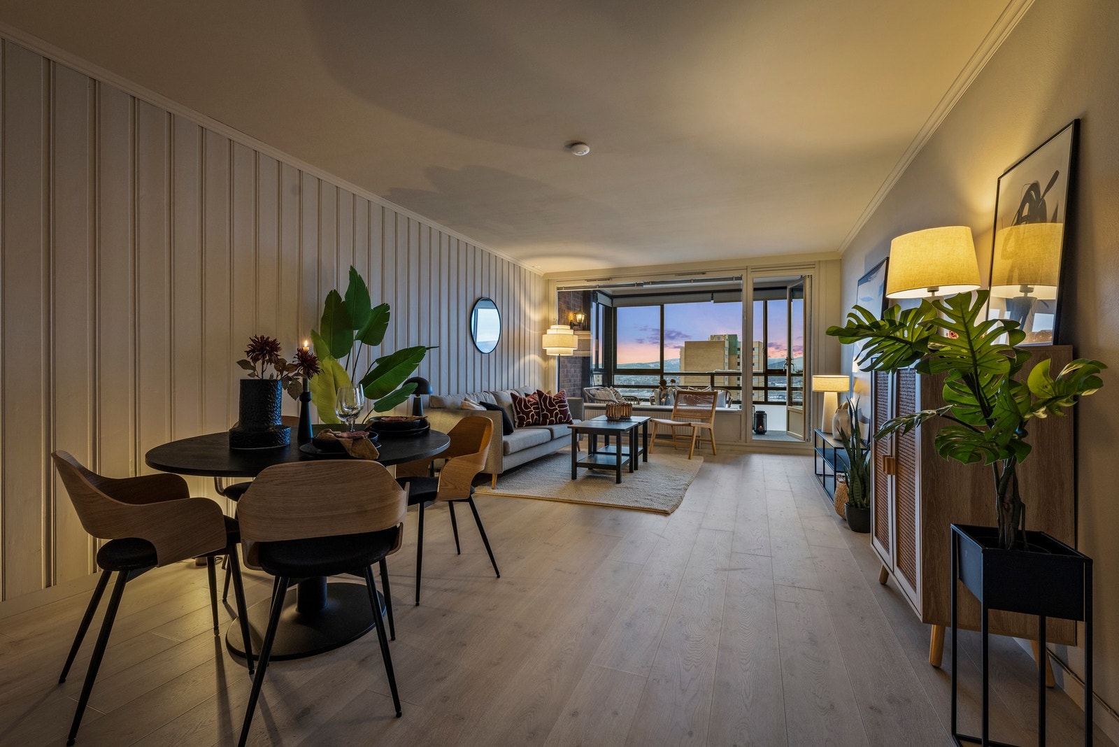 PrivatMegleren Infinita ved Therese Bjerke har gleden av å presentere Lutvannsveien 40! (Foto: Marika Mørkestøl) Galleribilde