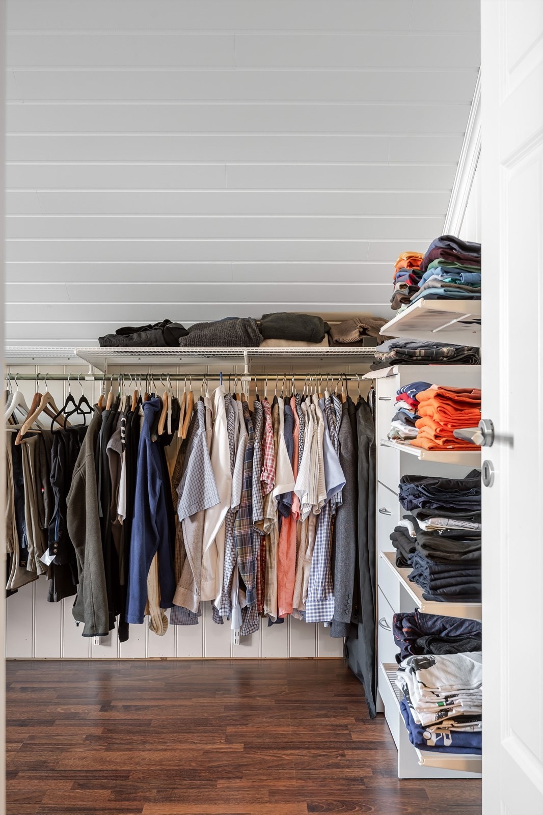 Soverom 2 er i dag innredet som et garderoberom. Galleribilde