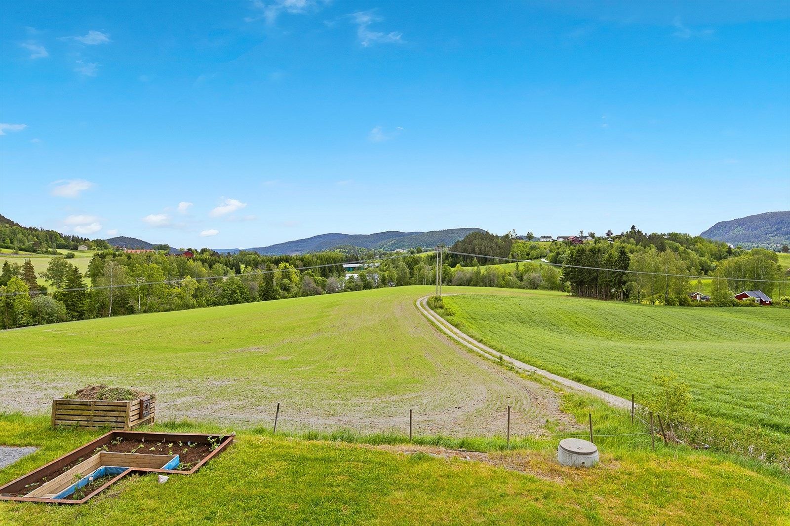 Flott utsikt fra uteplassen Galleribilde